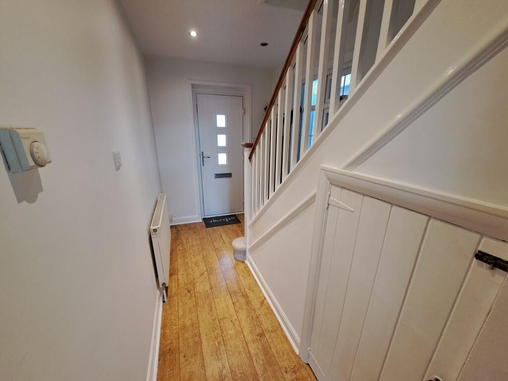 Churchdale Road, Roselands, Eastbourne, East Sussex, BN22 photo 2