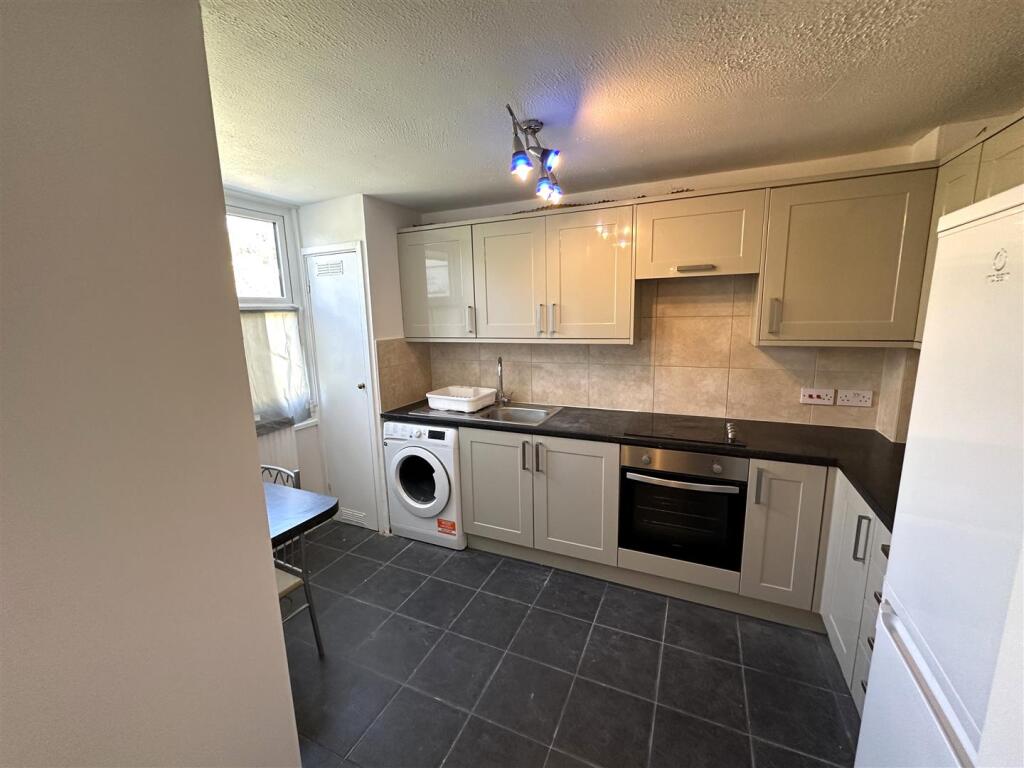 Main image of property: Pellatt Grove, Wood Green N22