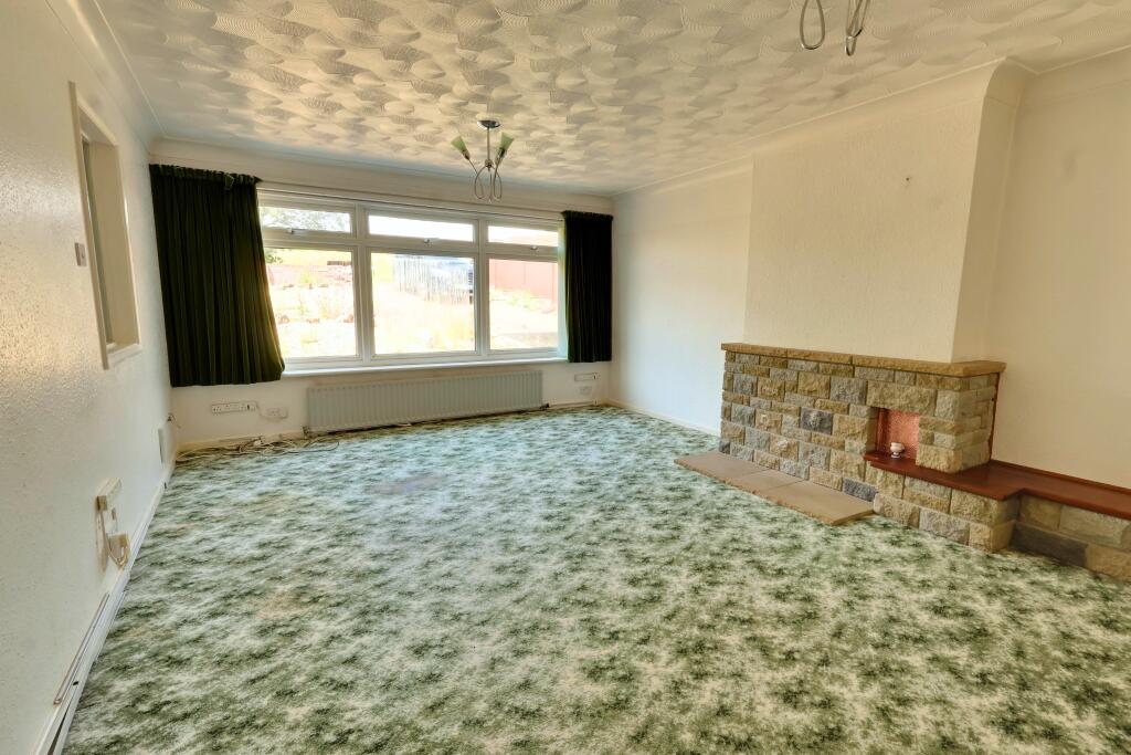 House in Clanfield - View 2