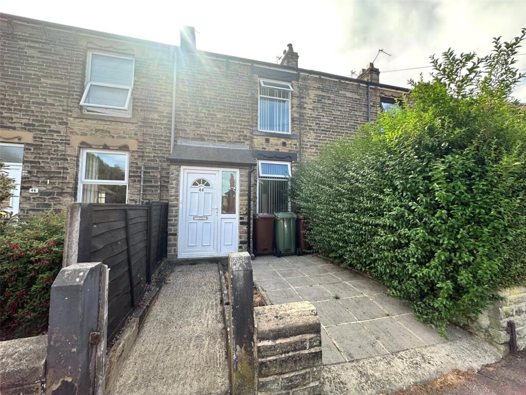 Main image of property: Springstone Avenue, Ossett, West Yorkshire, WF5