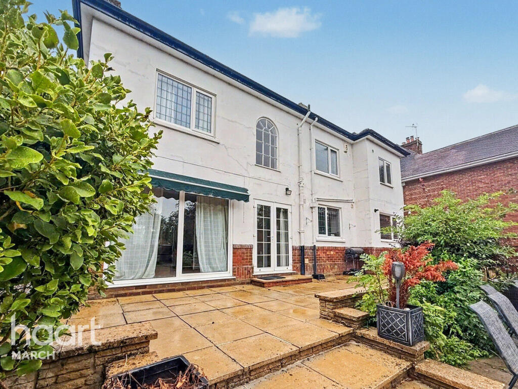 House in Fenland, March - View 5