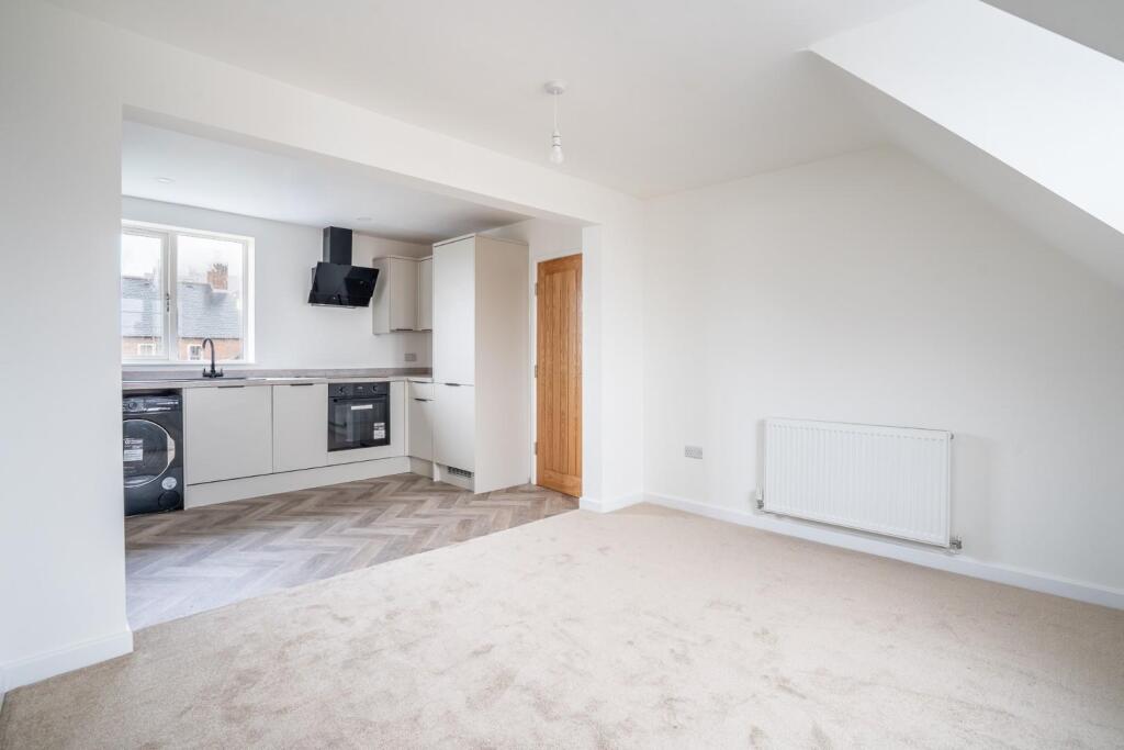 Apartment in York, Lowfield, Acomb - View 2
