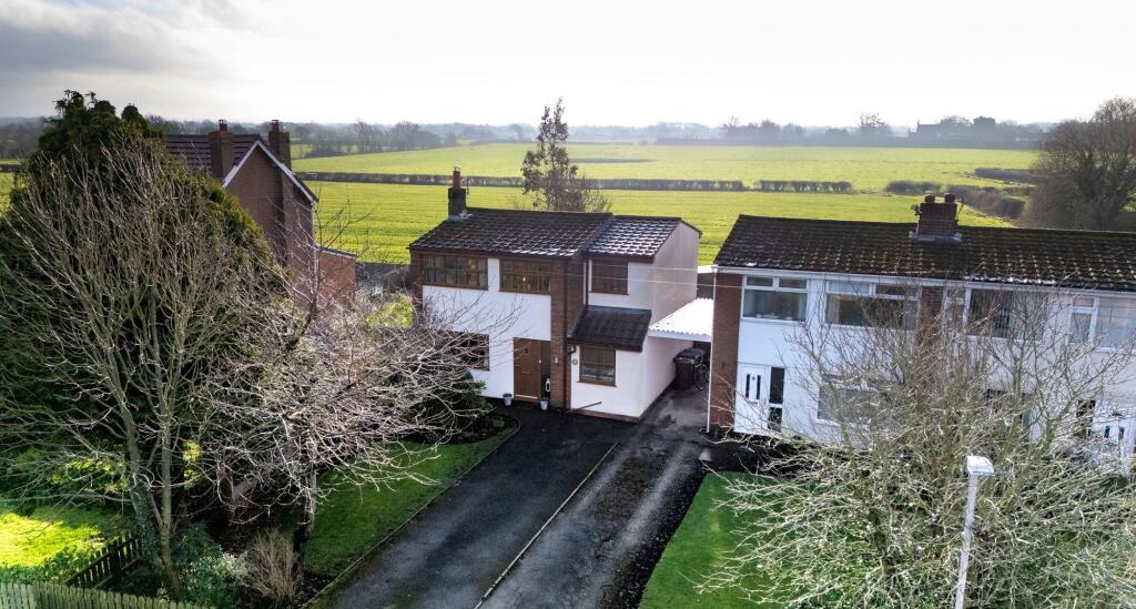 Main image of property: Moss House Lane, Much Hoole, PR4