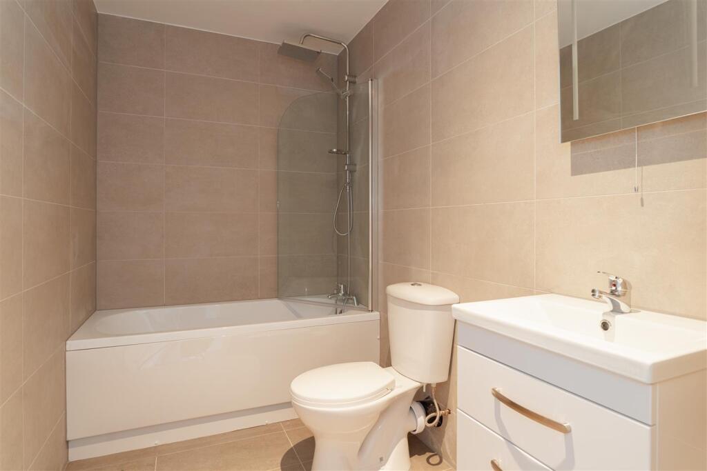 Flat 6 - 5.jpg