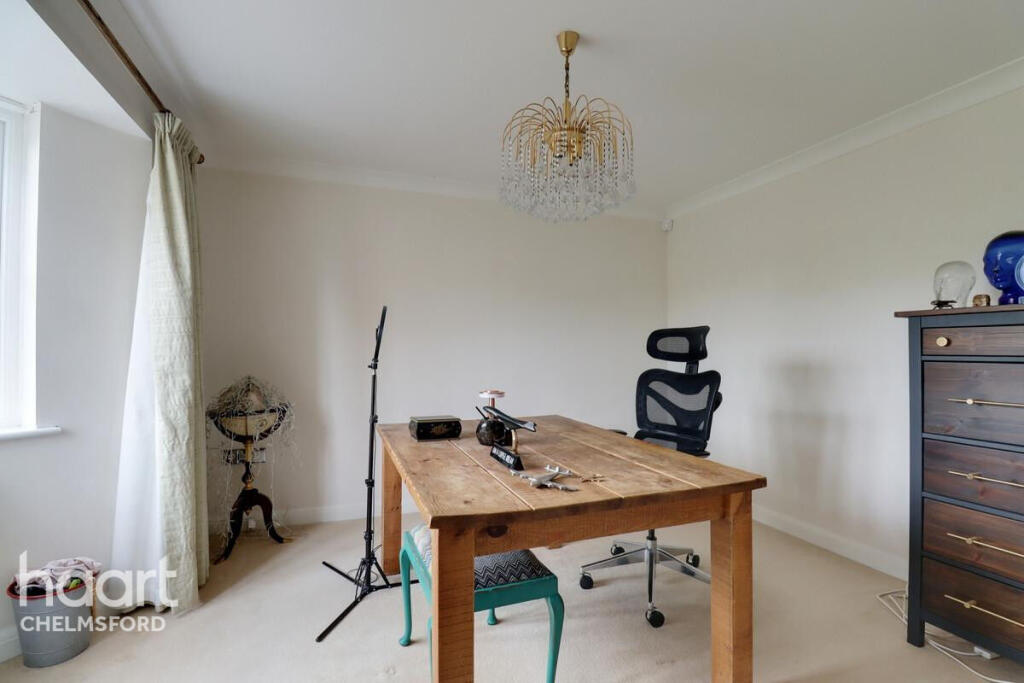 House in Chelmsford, Great Baddow - View 4