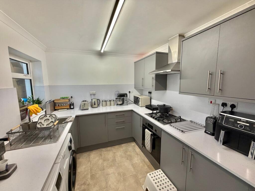 House in Taunton - View 5