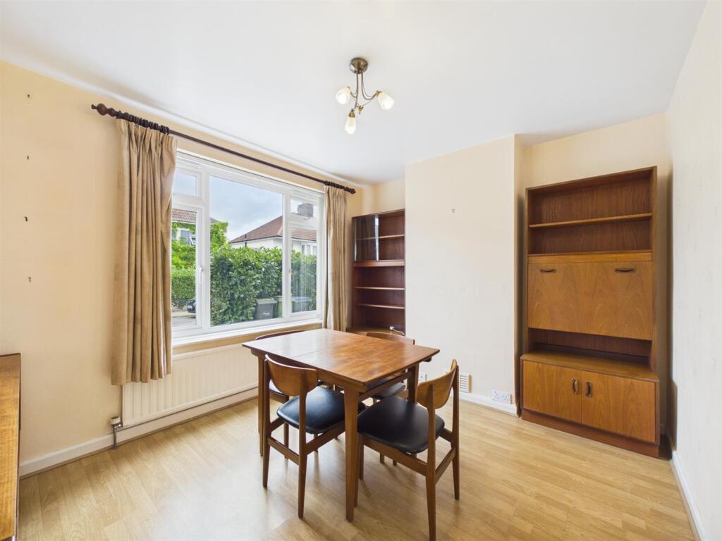 House in Chippenham, Hardenhuish, Sheldon - View 5