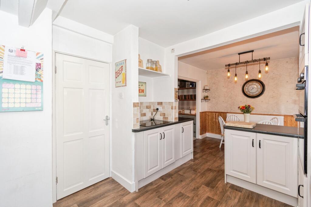Gloucester Avenue, Keighley, BD20 - View 5