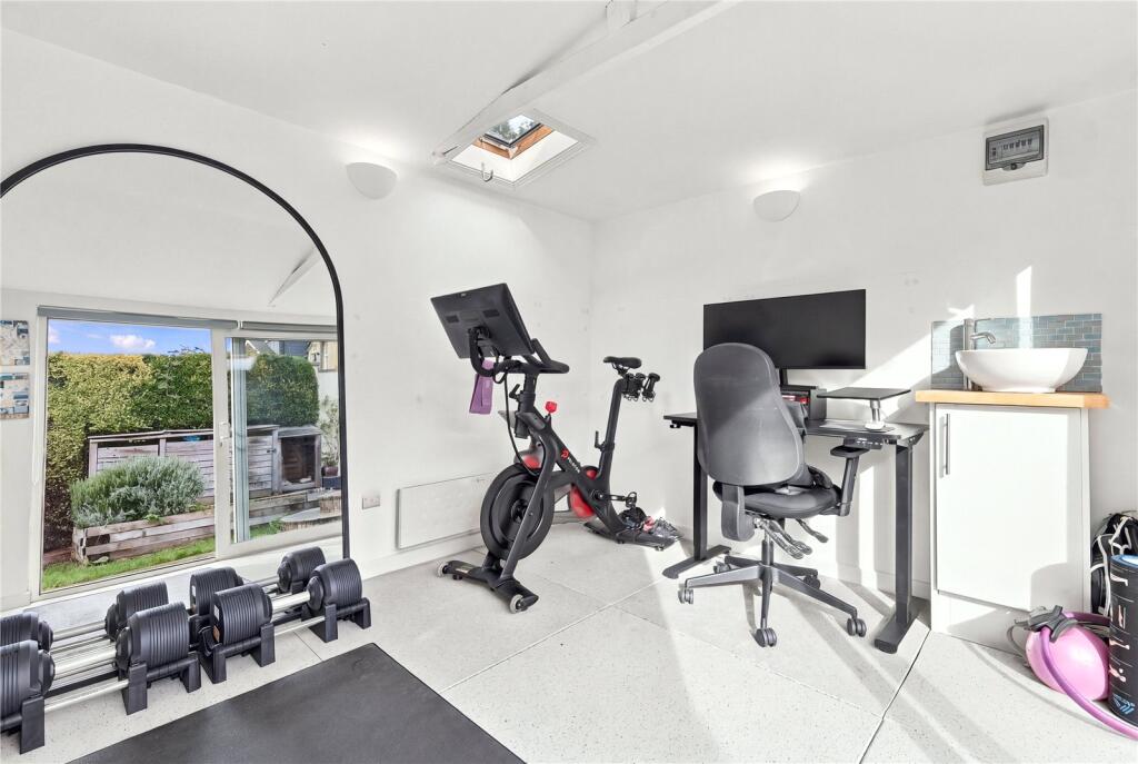House in Bishop's Stortford, Hockerill - More