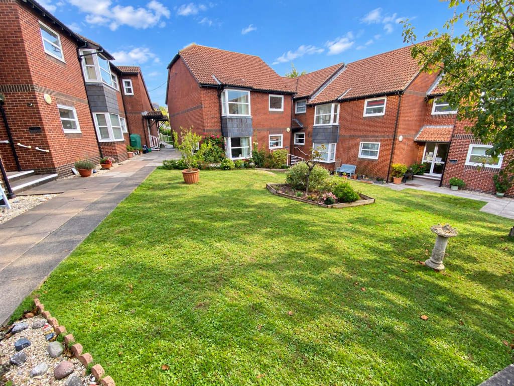 Apartment in Torquay - View 5