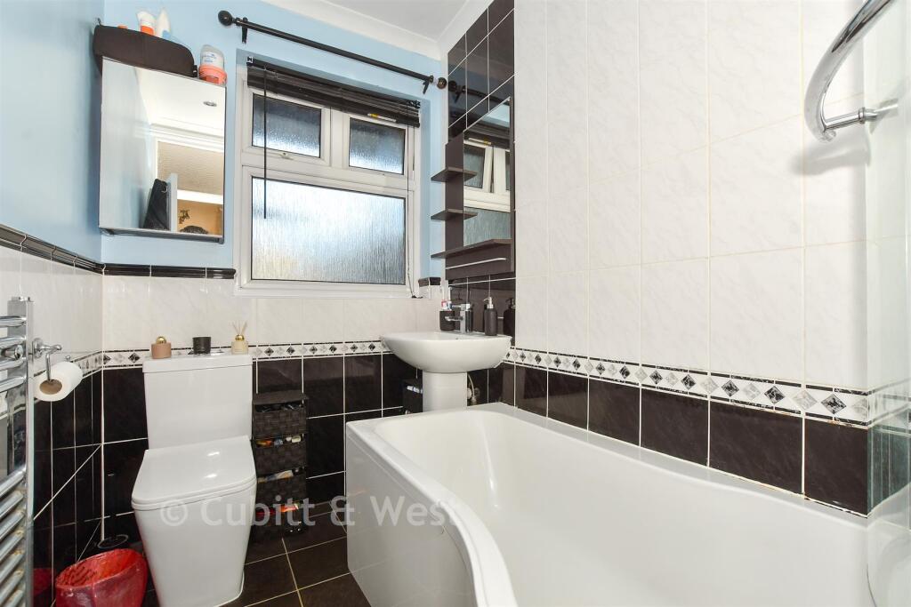 Wandle Road, Wallington, Surrey photo 4
