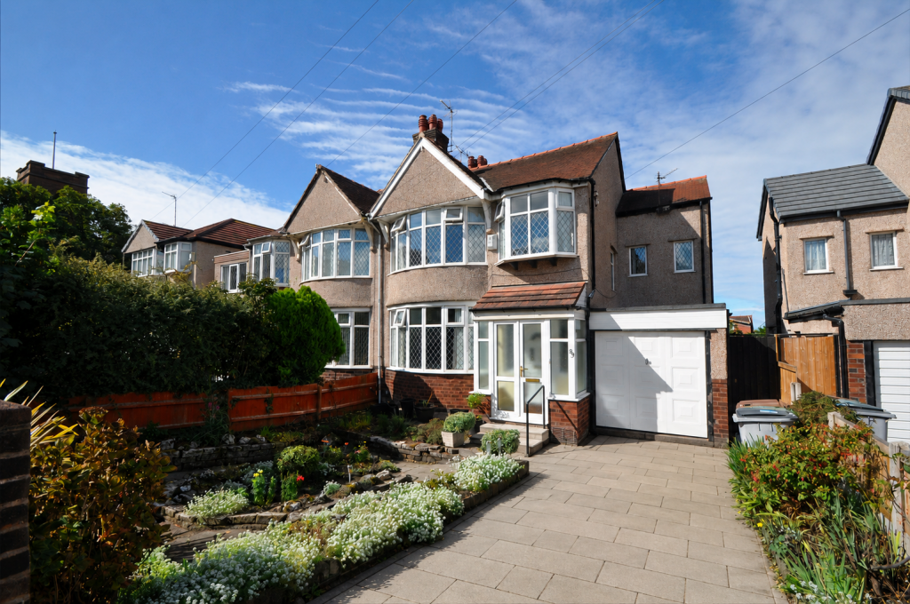 House in Wirral, Liverpool City Region - More
