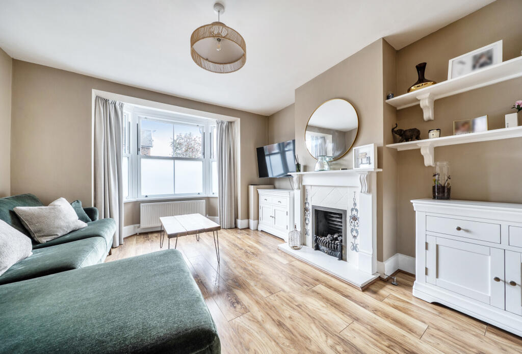 House in Redhill - View 5