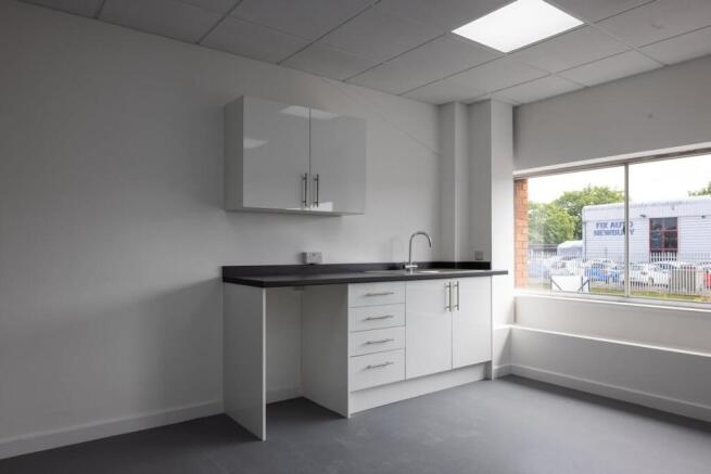 Unit B2 Hambridge Road 22.jpg