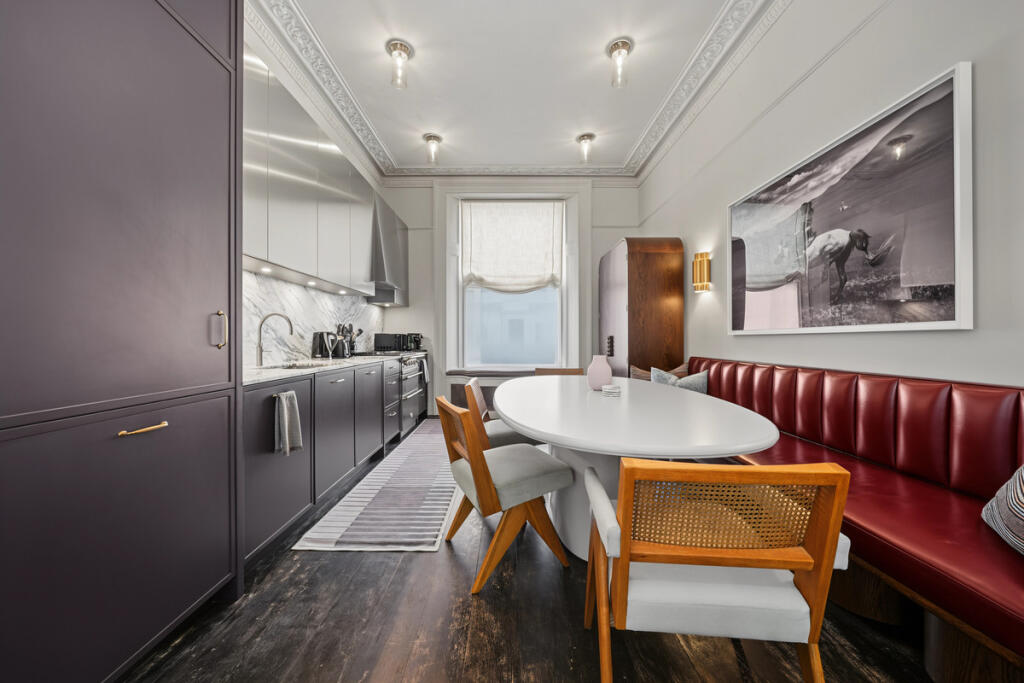 Apartment in London - View 3