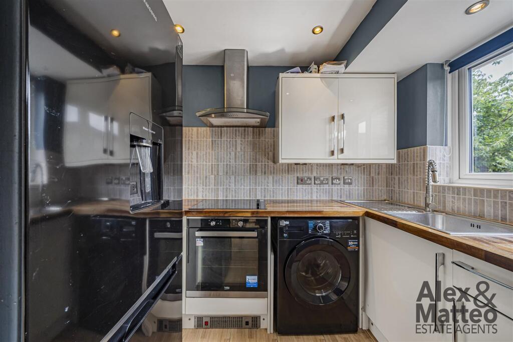 House in London, Lynton Estate, Old Kent Road - More