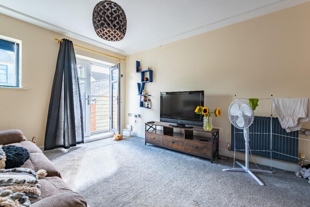 Apartment in Hull, Old Town - View 4