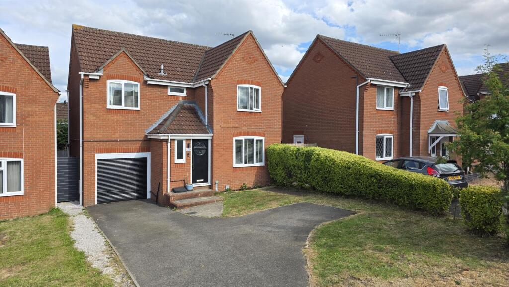 Main image of property: Finch Drive, Sleaford, NG34
