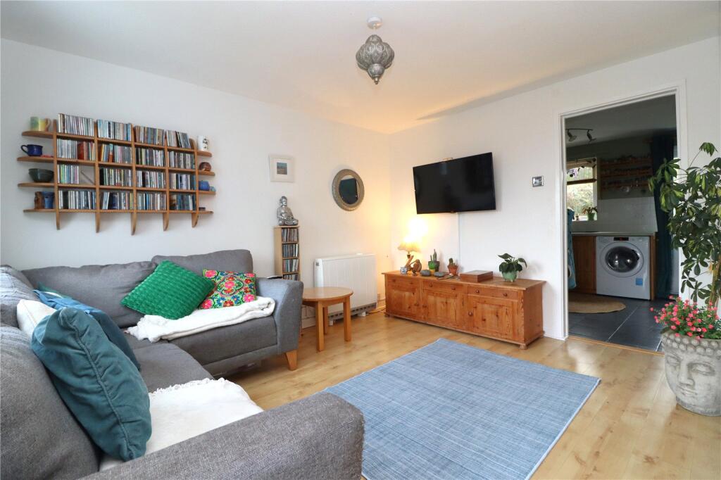 Dyers Close, Braunton, Devon, EX33 photo 2