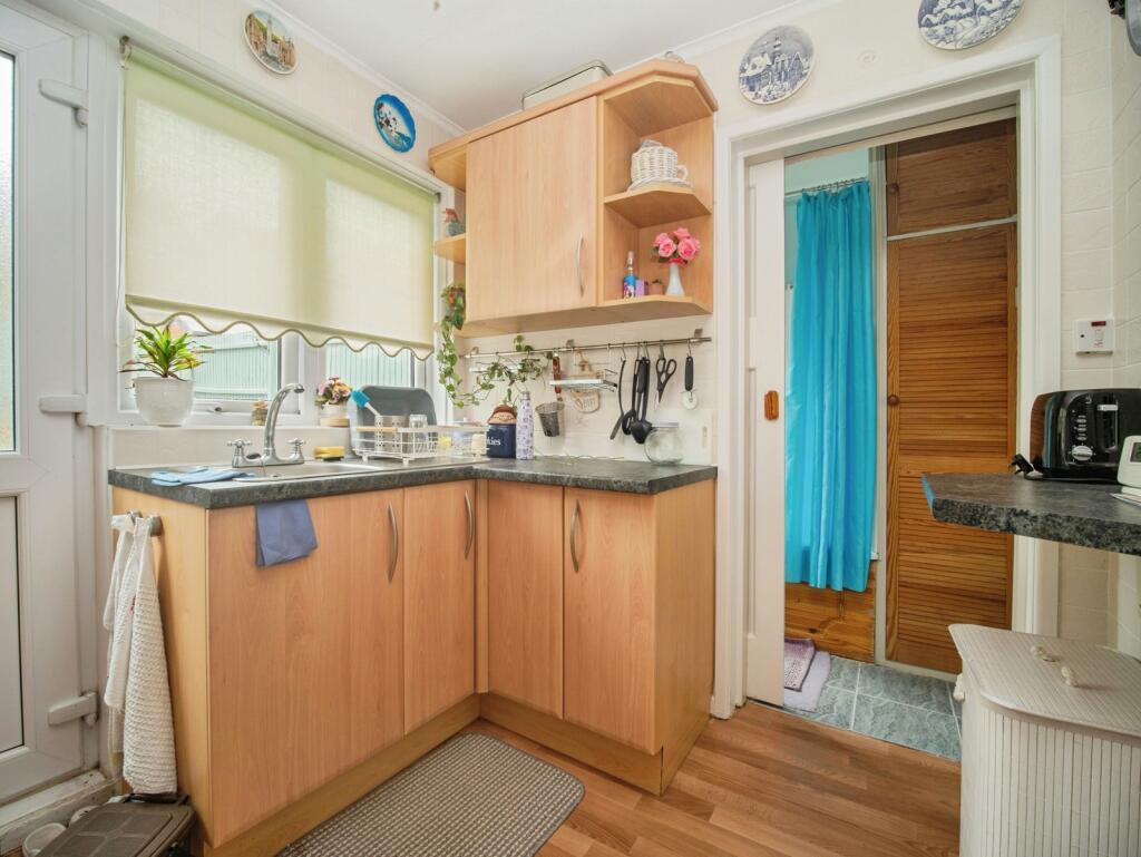 House in Weymouth, Overcombe - View 5