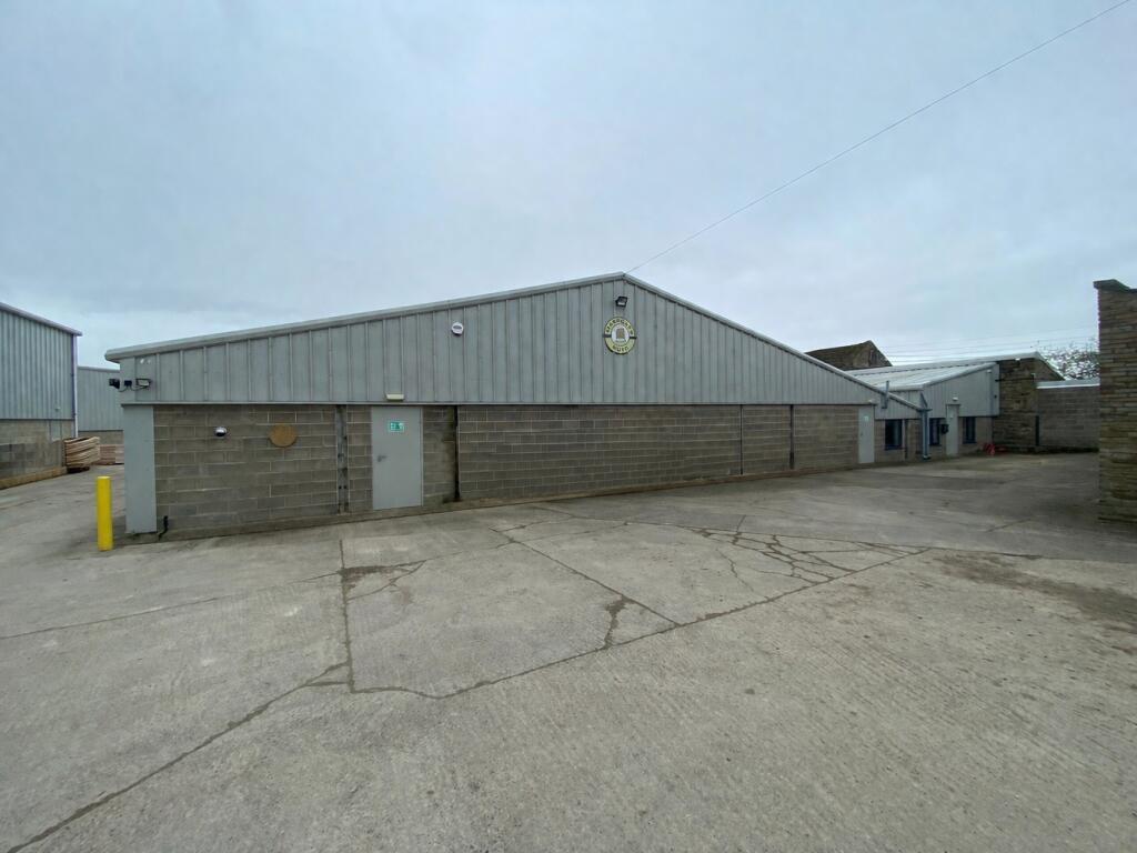 Main image of property: Unit 1 Manor Farm, Killinghall, Harrogate, HG3