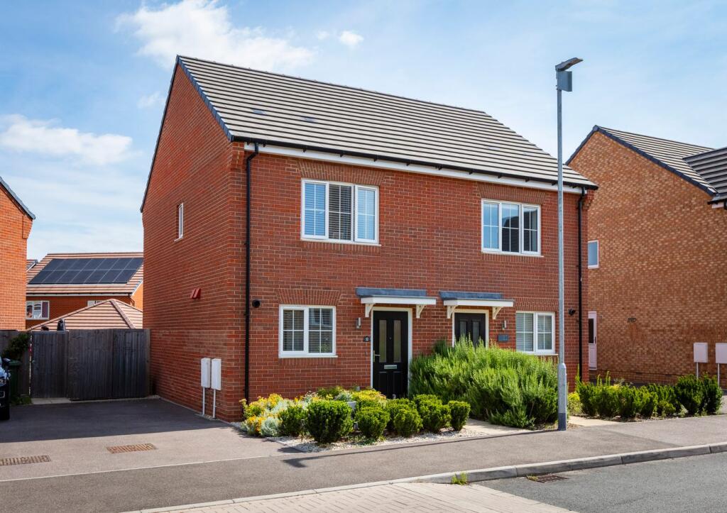 Main image of property: Pomona Way, Shefford, SG17