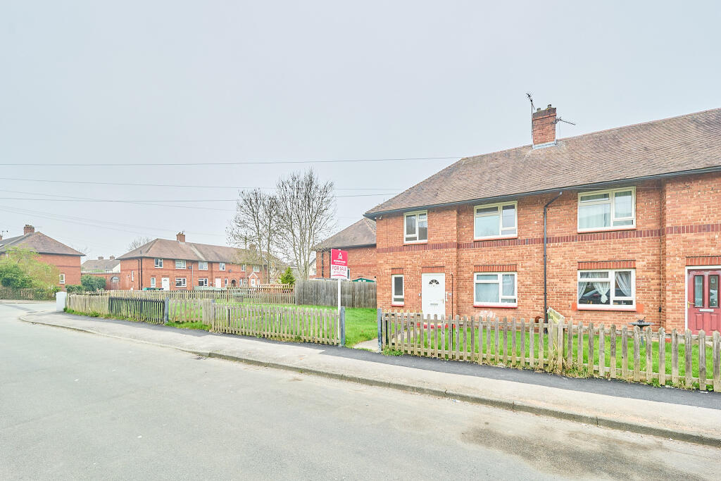 16 Whitehouse Gardens, Ditherington, Shrewsbury, Shropshire SY1 4BX photo 3