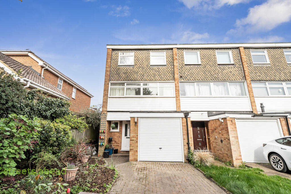 Main image of property: Knighton Close, South Croydon, CR2