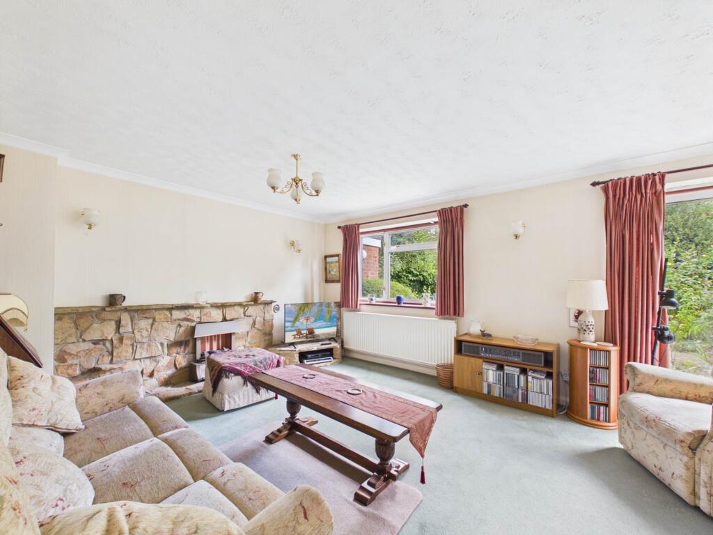 House in Redhill - View 4