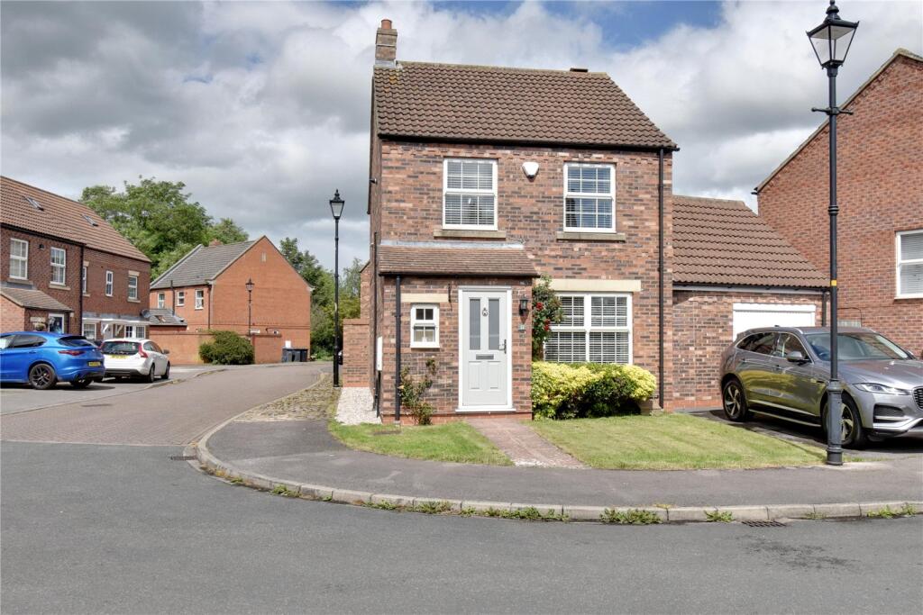 3-bed detached on Linen Way, Brompton, Northallerton, North Yorkshire, DL6, £260,000