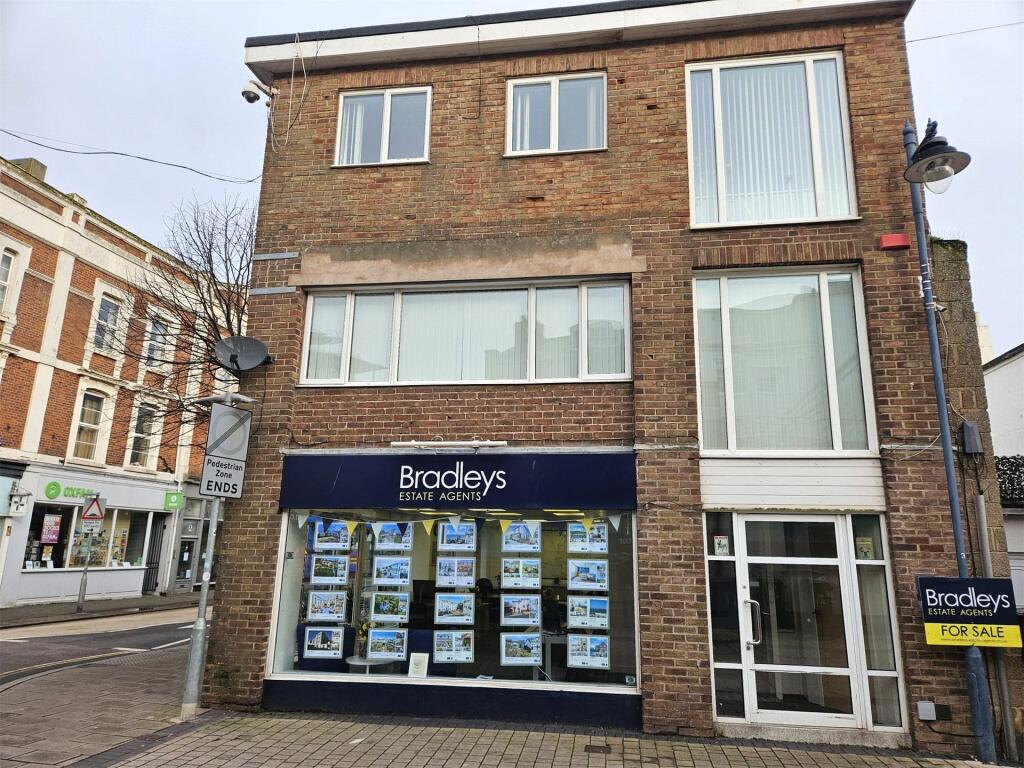 Apartment in Torquay - More