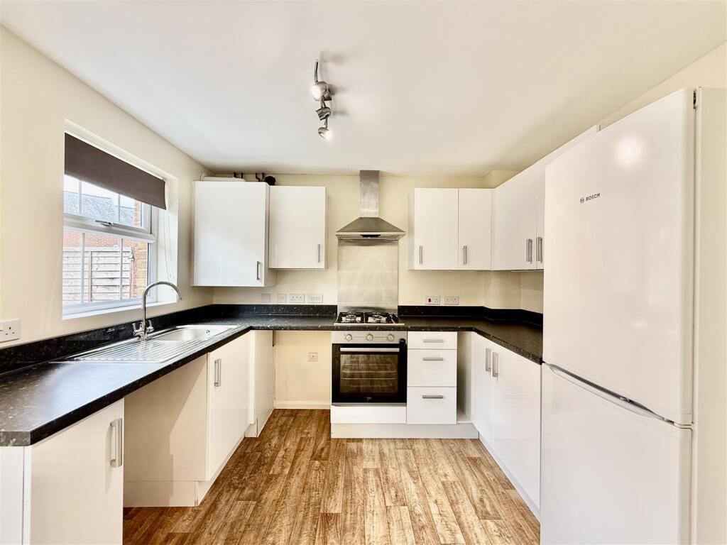 House in Swindon - View 4