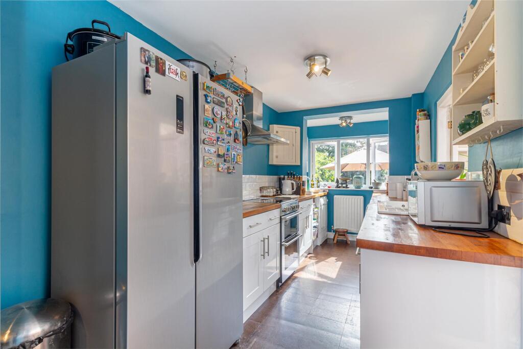 House in Worcester, Worcestershire - View 3