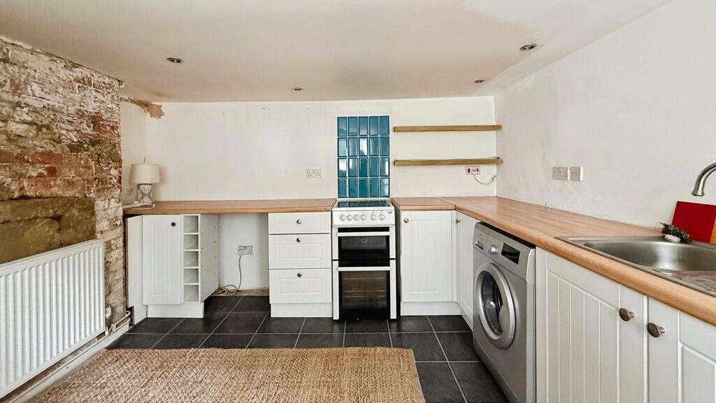 House in Westbury, Wiltshire - View 5