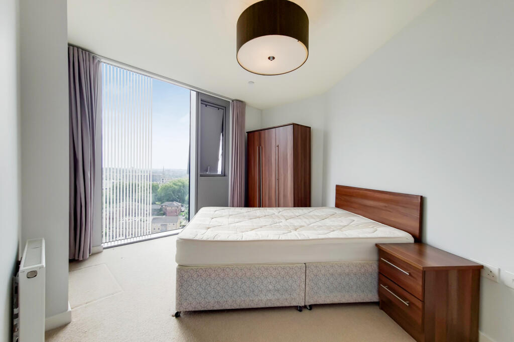 Apartment in London - More