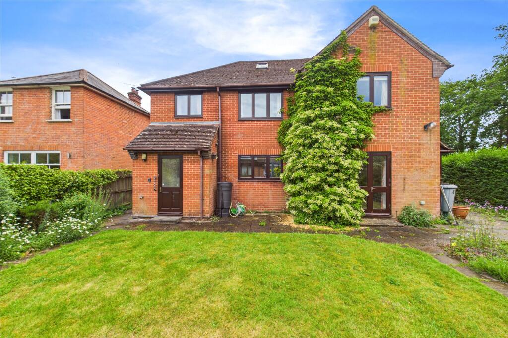 Main image of property: Victoria Road, Mortimer, Reading, RG7