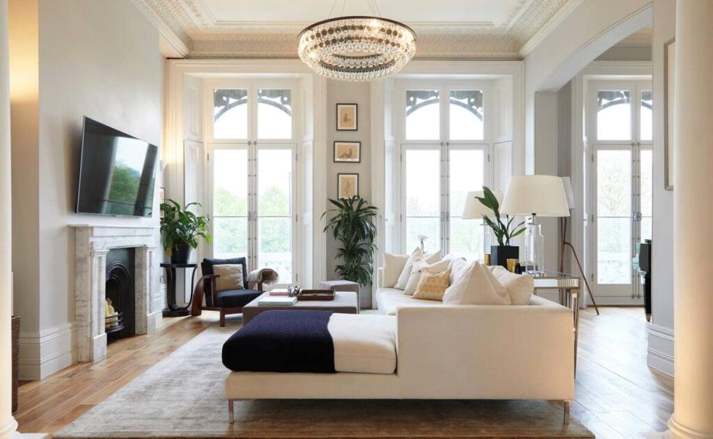 Main image of property: Thornton Place, London, SW4