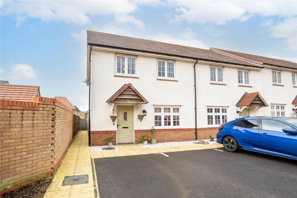 Main image of property: Finch Green, Caddington, Bedfordshire, LU1