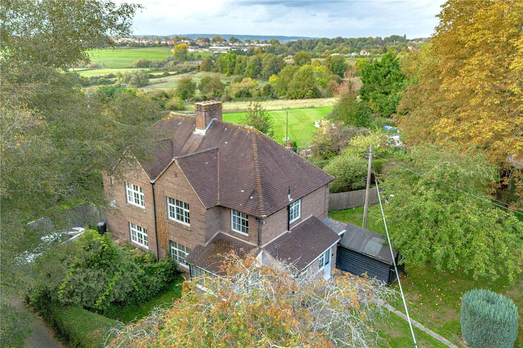 3-bed semi-detached on Old Park, Devizes, Wiltshire, SN10, £450,000