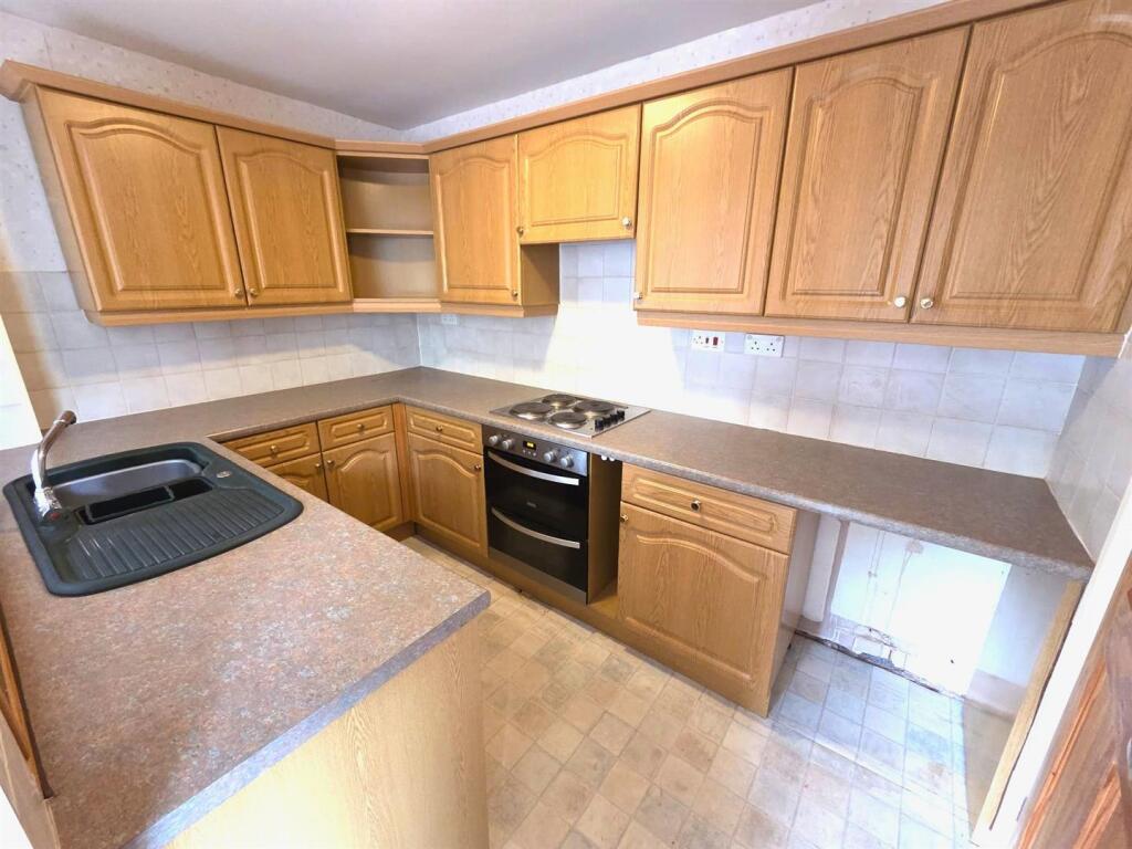 House in Doncaster - View 5