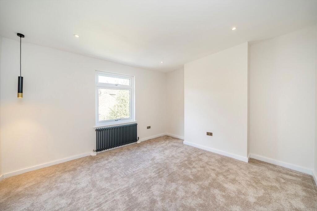 Apartment in London - View 3