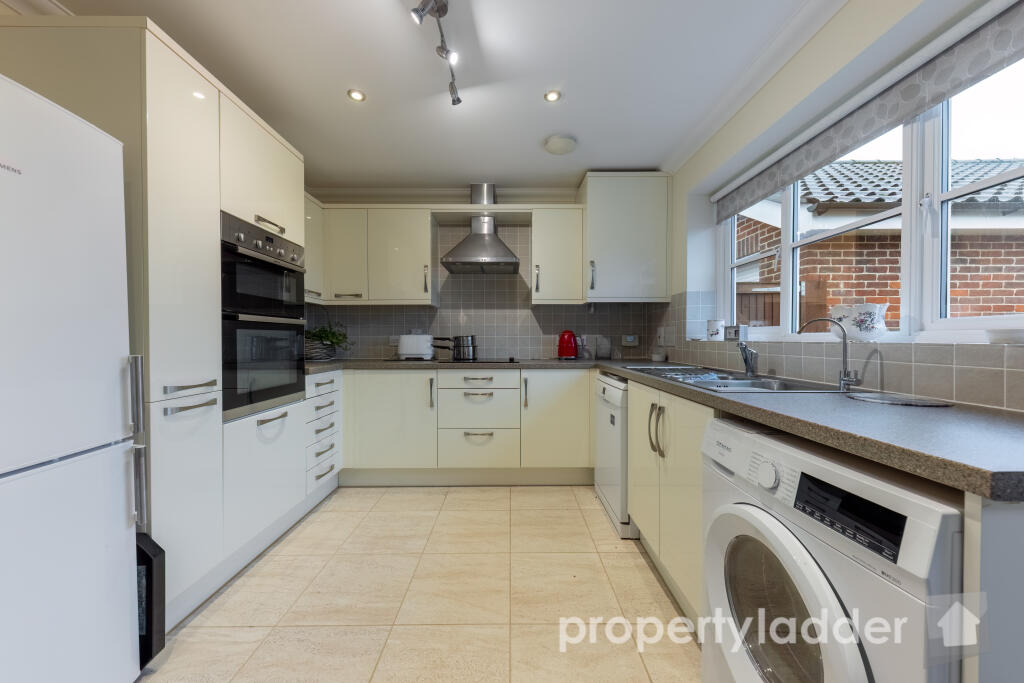 Trafford Way, Spixworth, Norfolk, NR10 photo 4