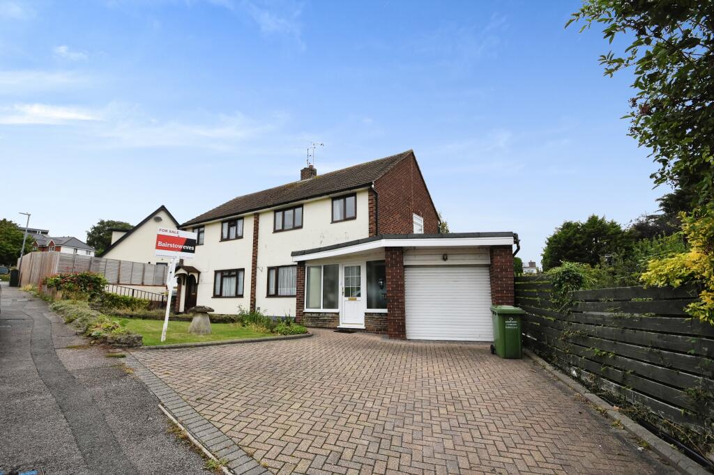 Main image of property: Chantry Way, Billericay, Essex, CM11