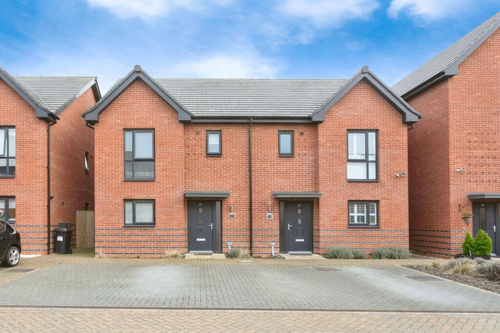 Main image of property: George Avenue, Glebe Farm, MILTON KEYNES