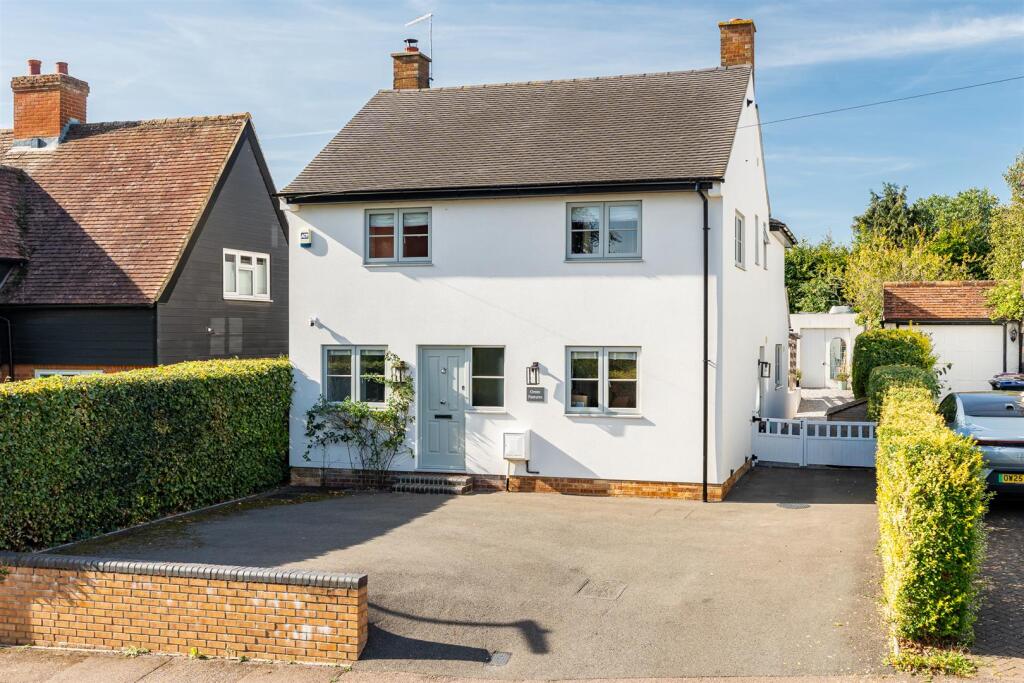 Main image of property: Gipsy Lane, Knebworth