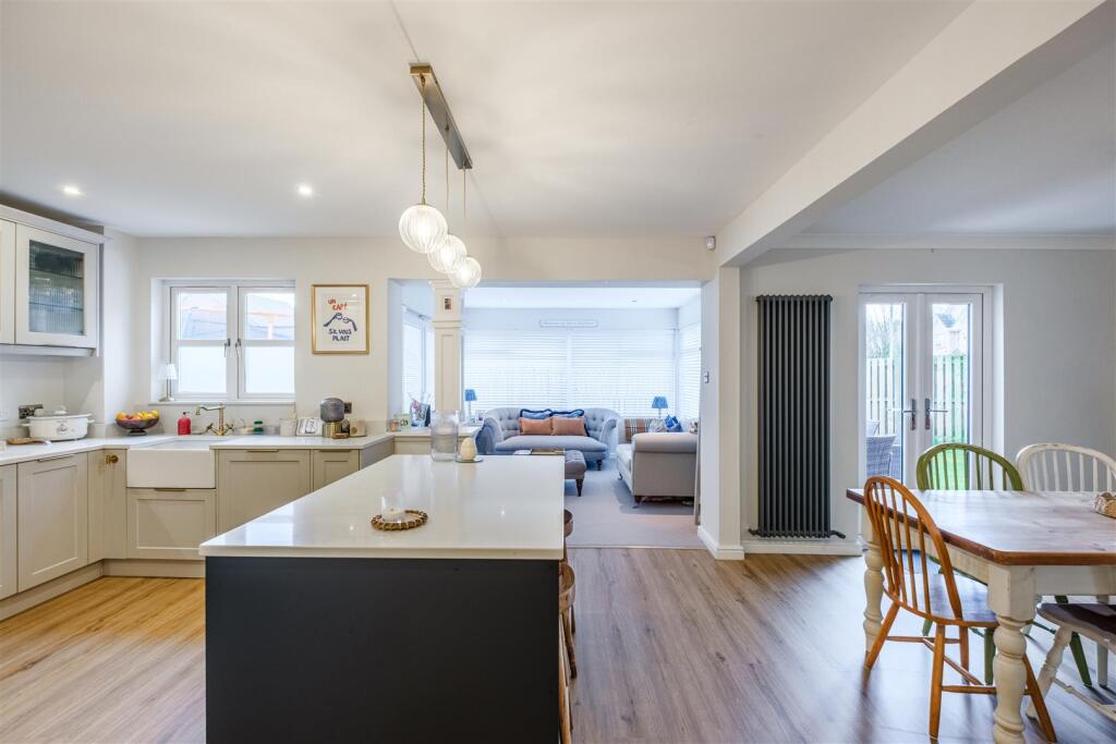 Provost Crescent, Netherburn - View 4