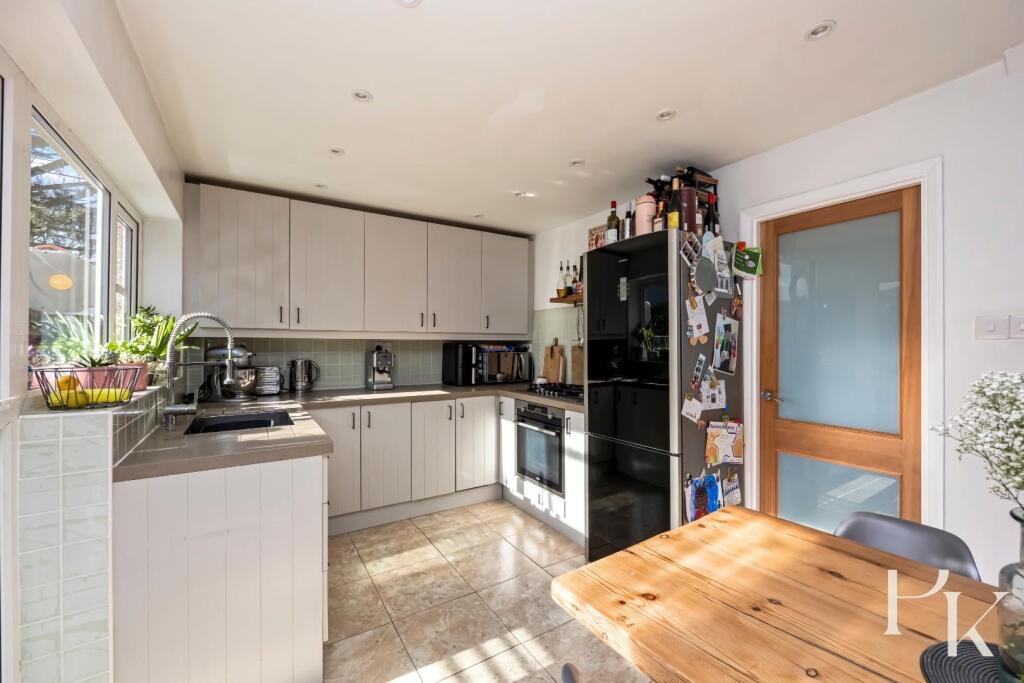 House in Brighton, Portslade Village - More