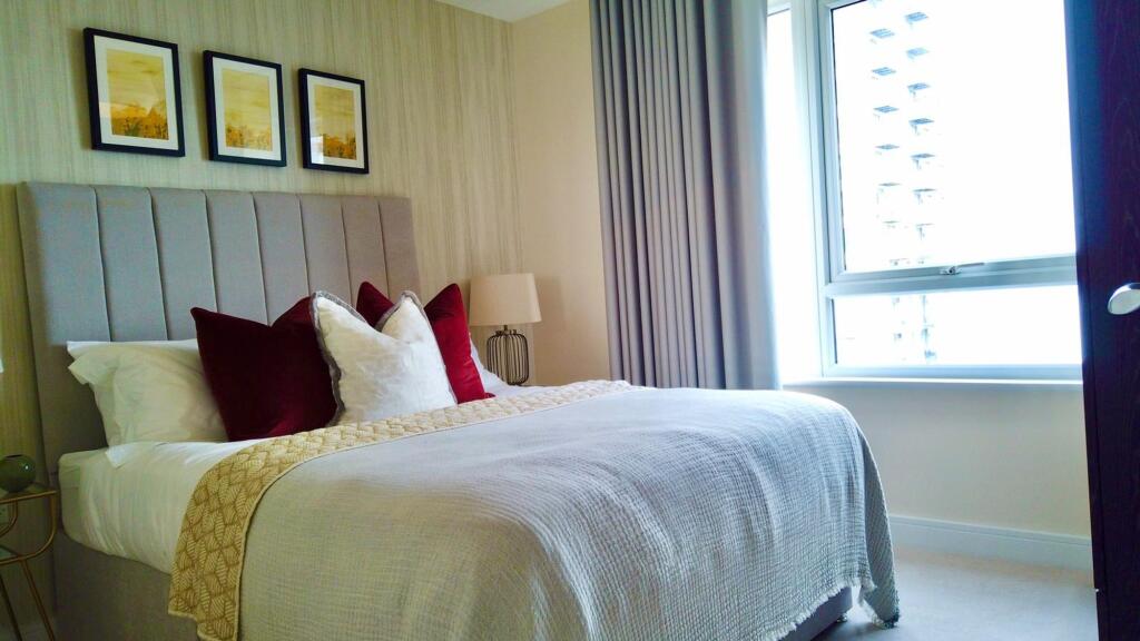 Apartment in Rochester - View 4