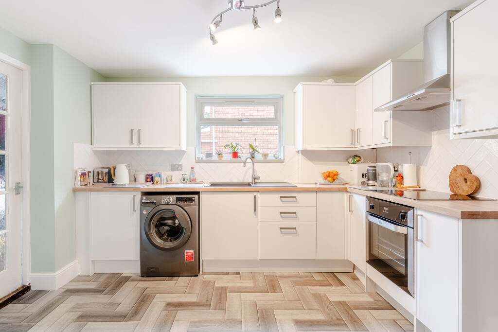 Apartment in Bristol - View 5