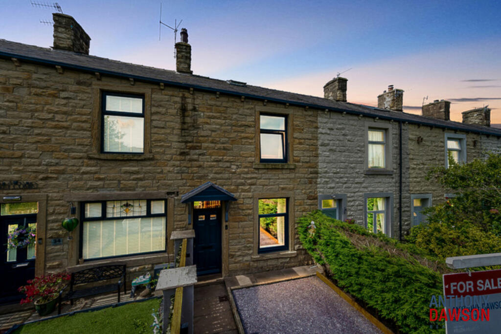 House in Burnley, Padiham - View 2
